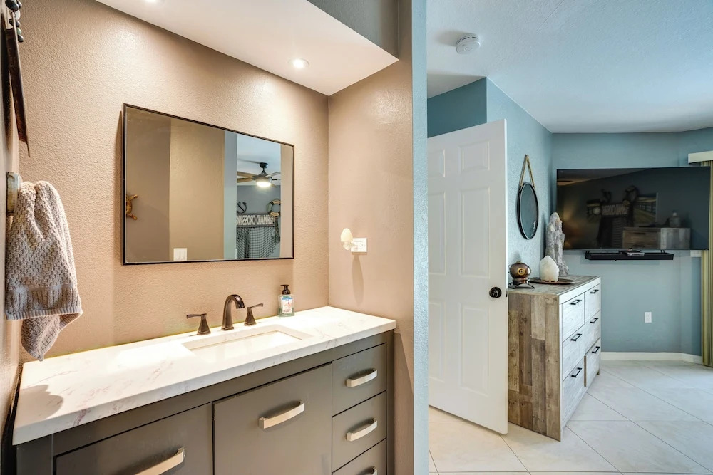 Heated Pool & Resort-style Perks! Punta Gorda Home