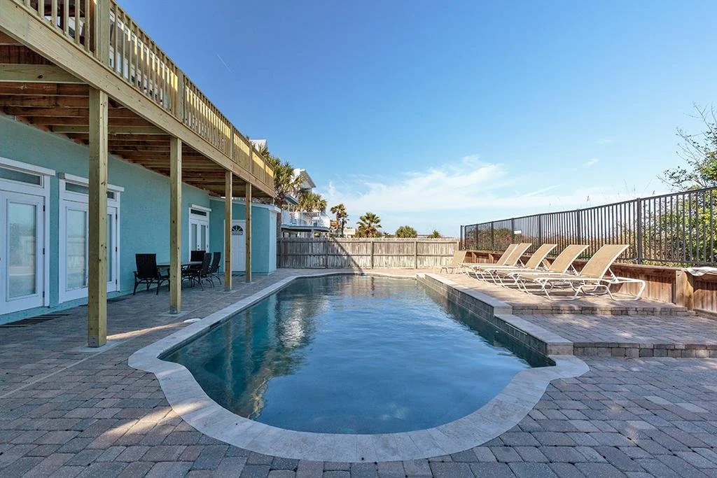 Peace Of Paradise 5 Br home by RedAwning
