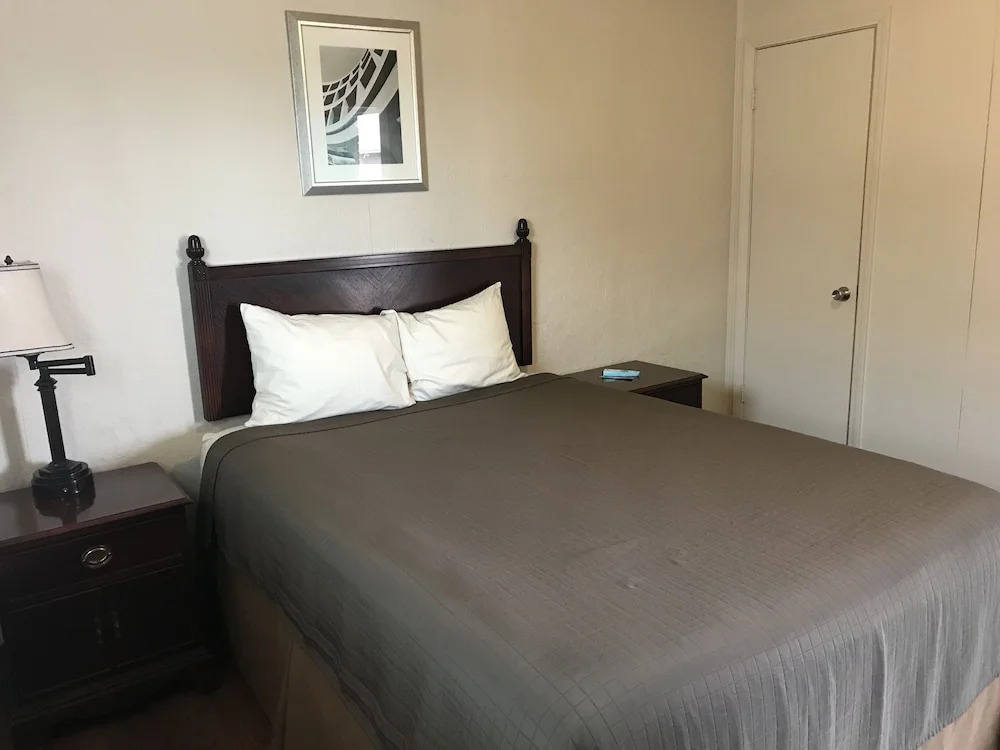 Trend Motel, RV Park
