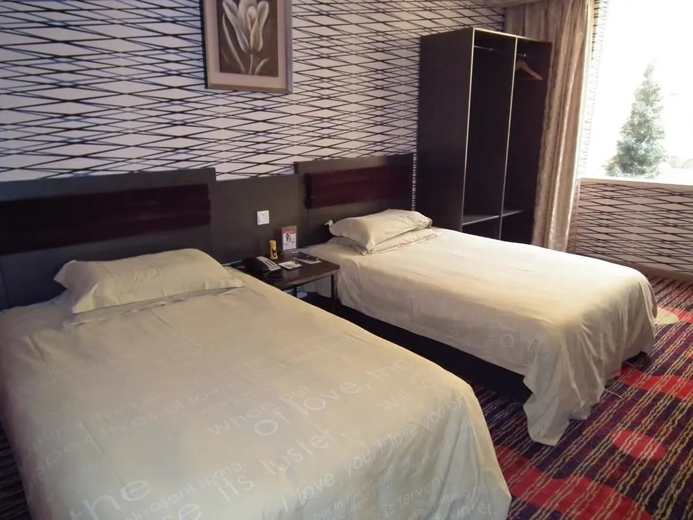 Green League Hotel