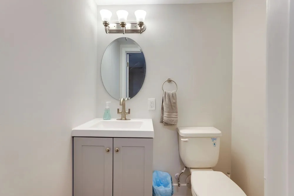 Walk to Fairmount Park: Modern Philly Townhome