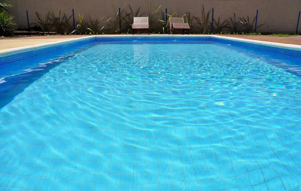 Alevines Playa el Emir Hostel & Suites