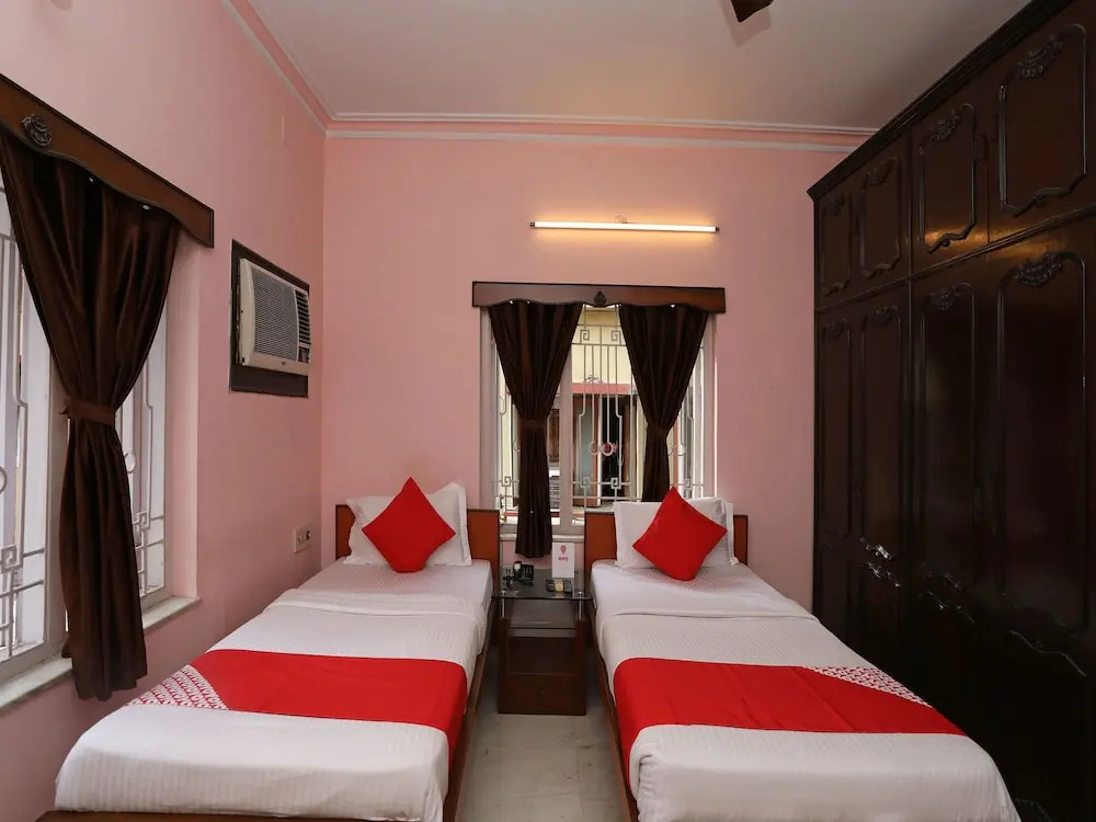 OYO 16495 Kolkata Inn