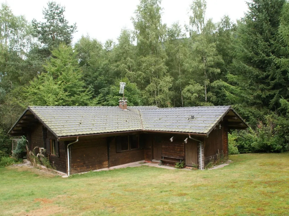 Wooden, Quietly-located Chalet With Garden on the Edge of the Forest in the French Countryside