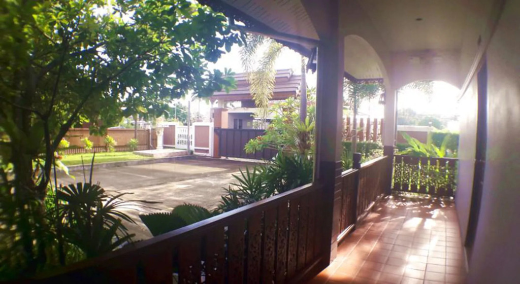 Khum Nakhon Hotel