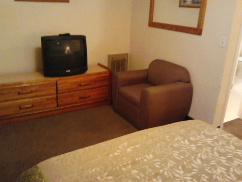 Blue Coast Inn & Suites