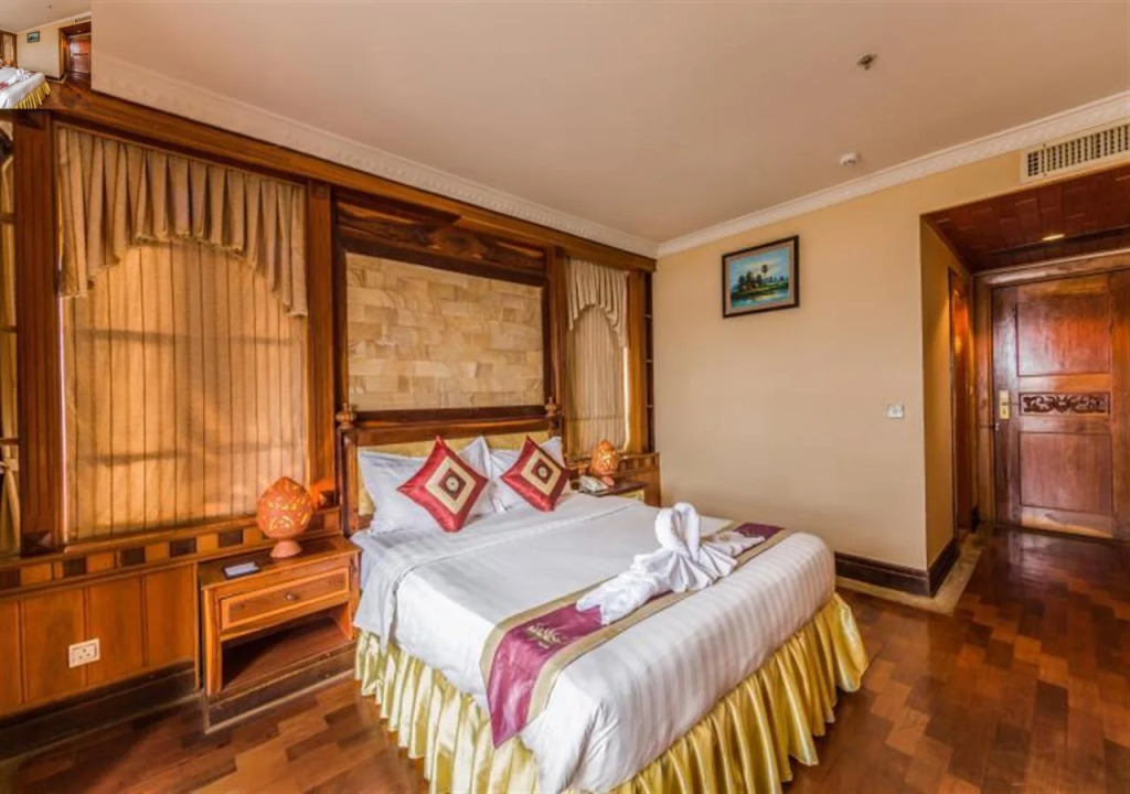 Blue River Hotel