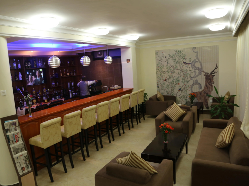 Caravan Hotel