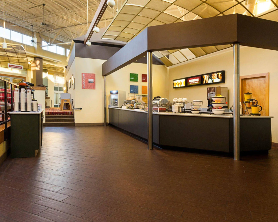 Comfort Inn & Suites Syracuse Airport