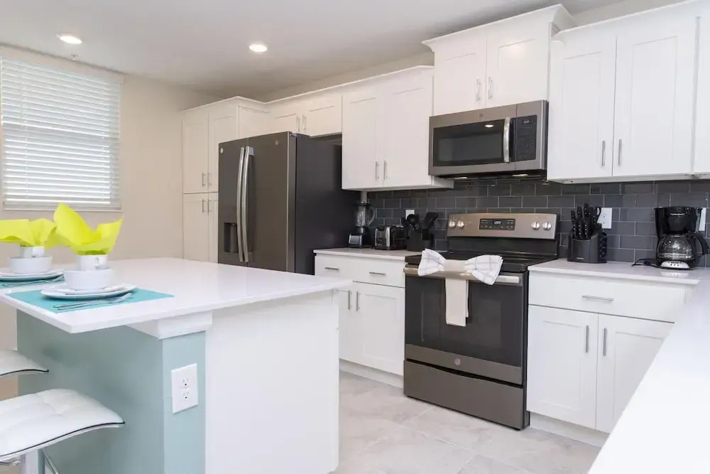 Wonderful 2 Bd Apartment Close to Disney Storey Lake 204 3180