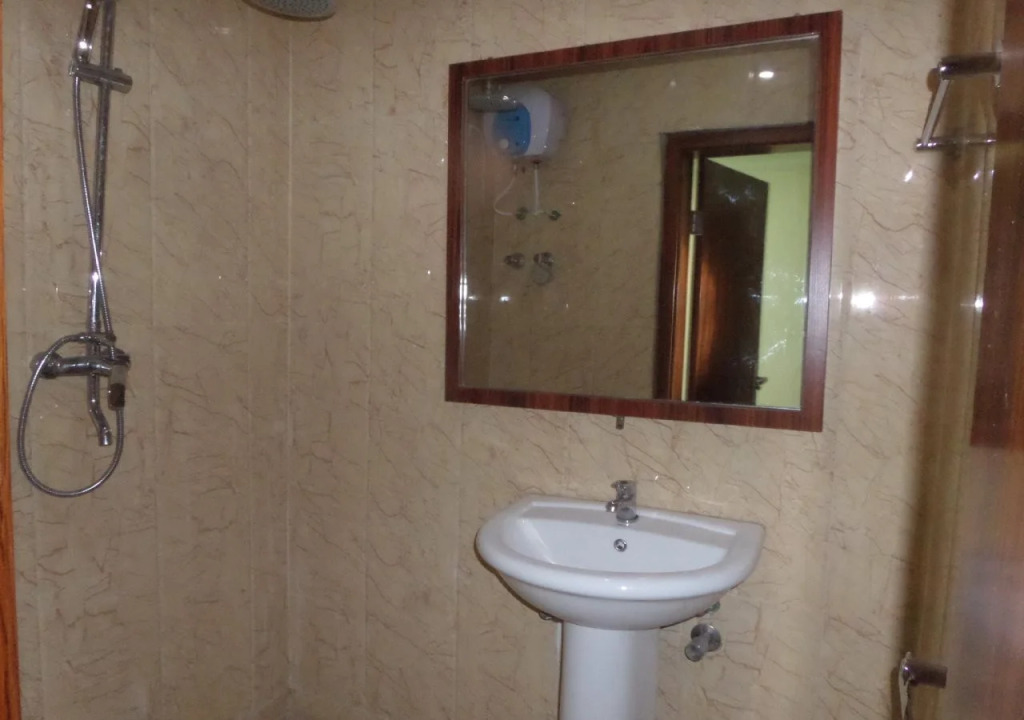 Serena Hotel & Suites