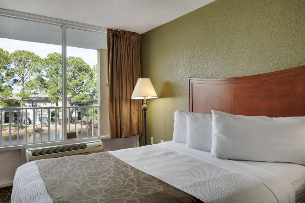 Baymont by Wyndham Panama City Beach