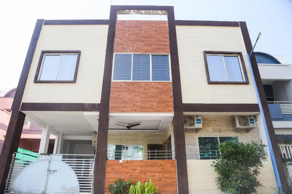 OYO 70269 Sachin Residency