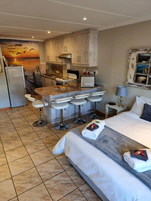Dolphins Self-Catering Accommodation