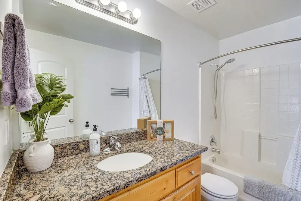 Charming Orem Townhome: 5 Mi to Byu!
