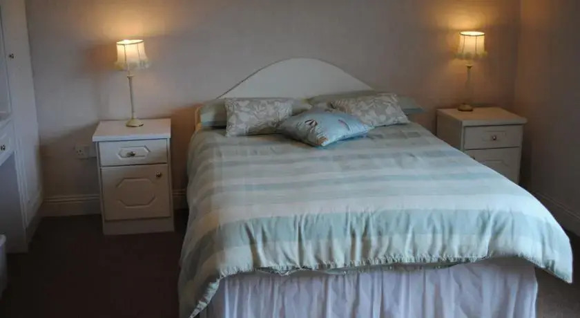 Oldcourt House Bed and Breakfast