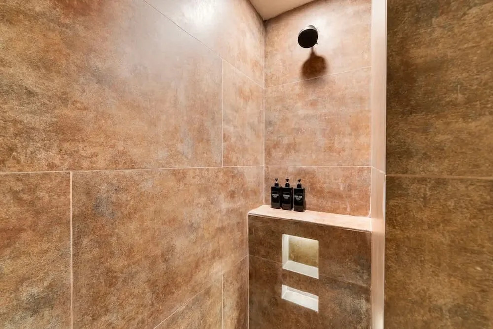 Luxury 2BR 2BA in Wicker Park