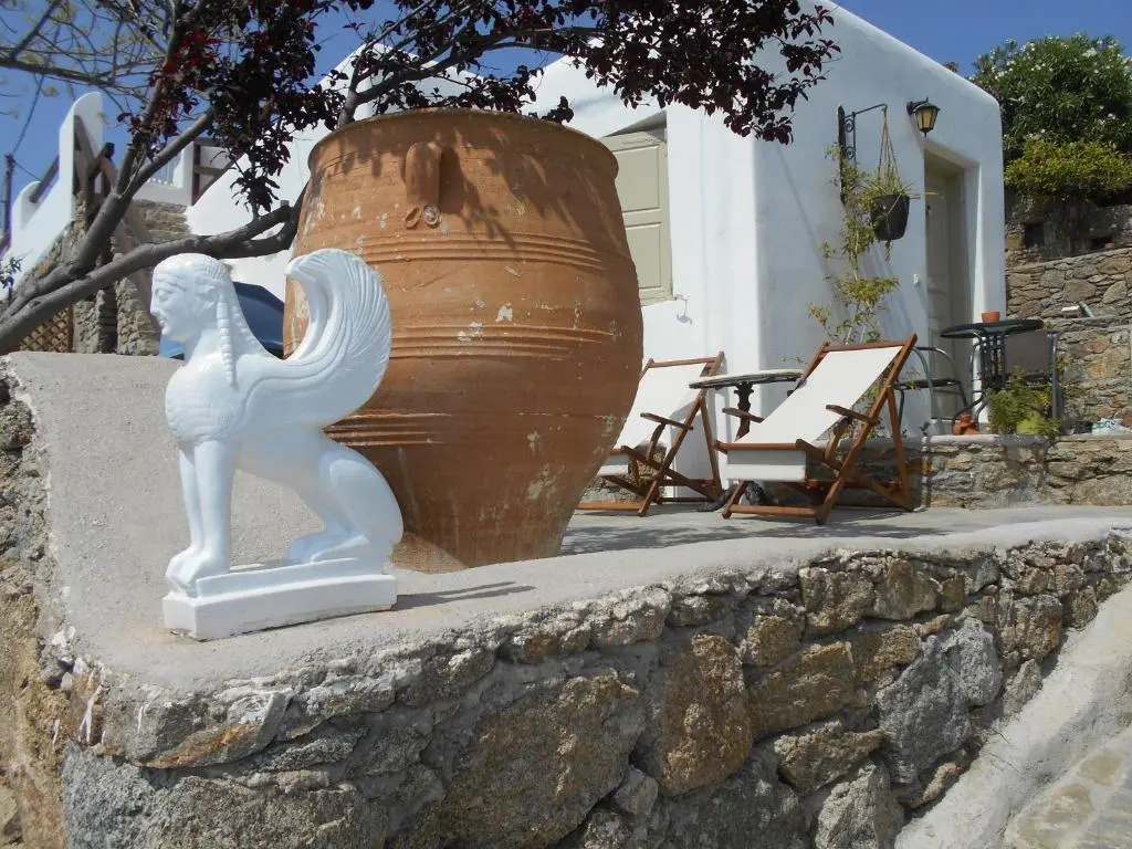 La Veranda of Mykonos Traditional Guesthouse