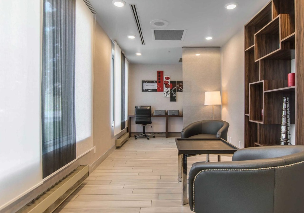 Embassy Suites By Hilton Montreal Airport