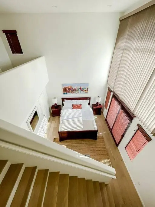 Supreme 2BD/3BA Condo - Los Angeles