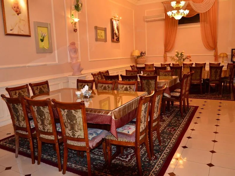 Konstantin Hotel
