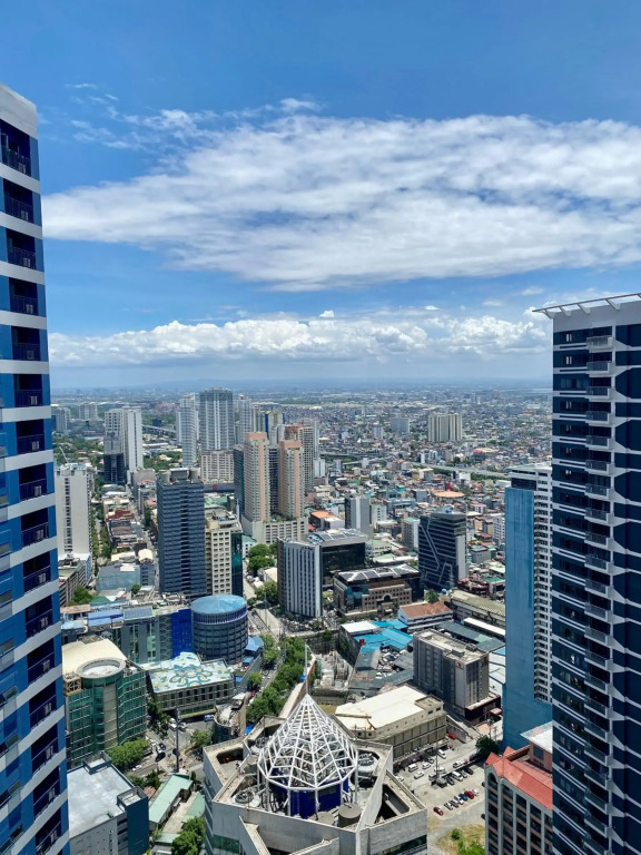 Cozy 1br w/ balcony @ AIR Makati * SKYLINE view
