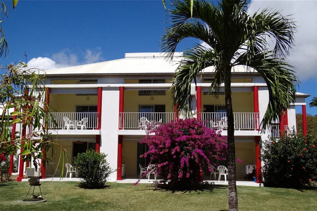 Résidence Le Vallon Guadeloupe Parc Piscine Appartements & Studios