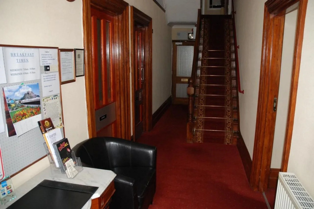 Tanes Hotel