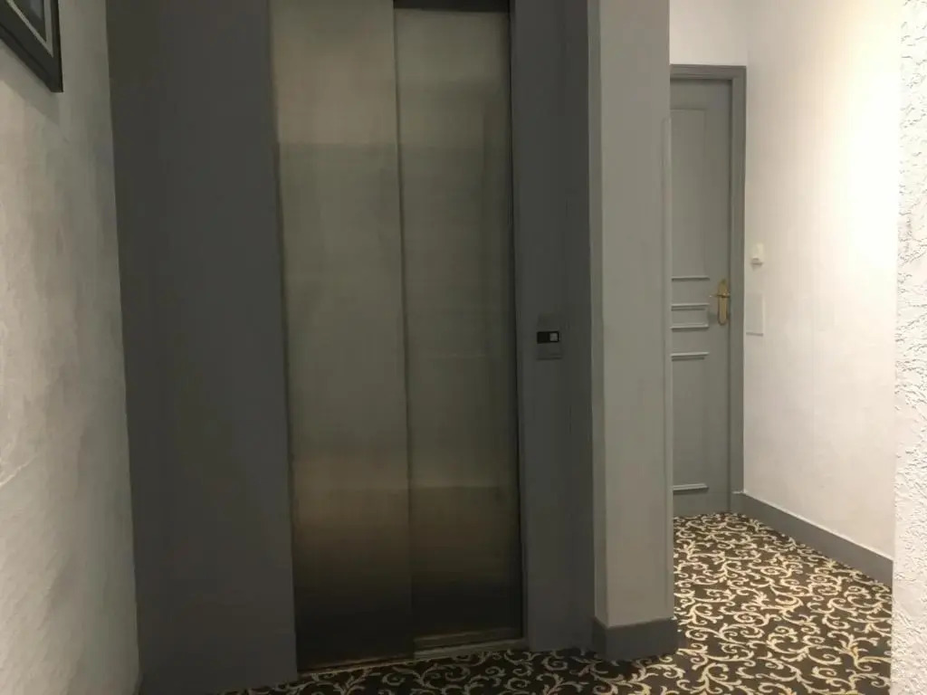 Отель Mirabeau
