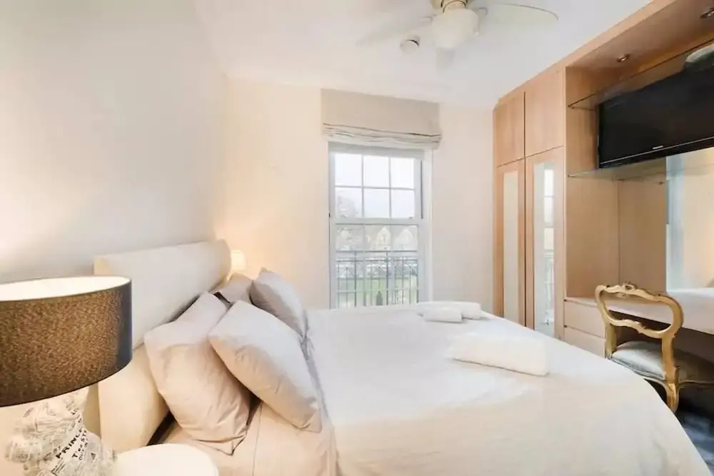 Luxury 2 bed Flat With Garden in Wimbledon