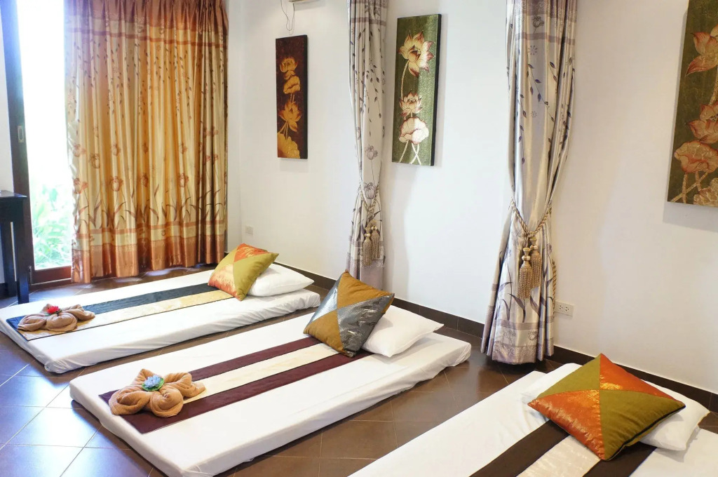 The Royal Tropical Beach at VIP Chain Resort