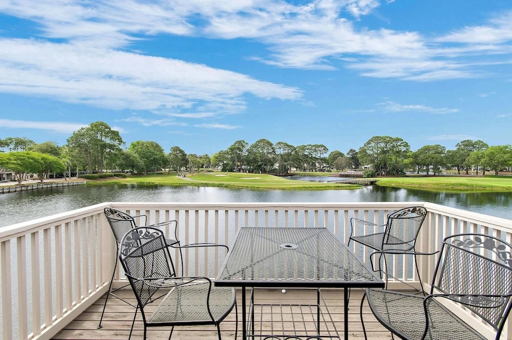Harbour Point 915