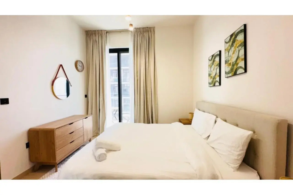 OYO 1292 Home Fully Furnished 1bed Apt @JVC