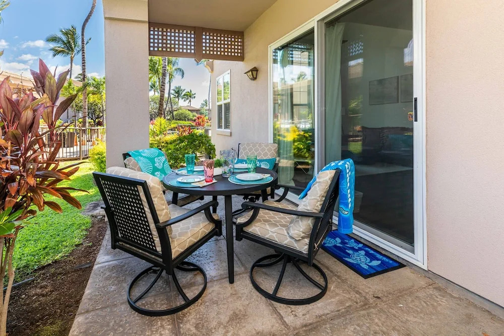 Stylish Villa with Pool Access