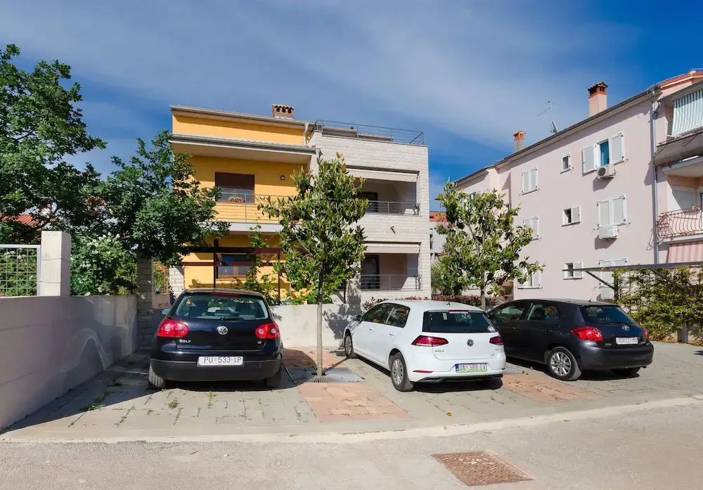 Apartments Goran