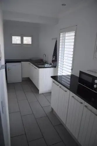 87 Marine Drive