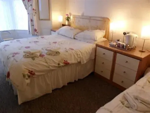 Shazron Hotel