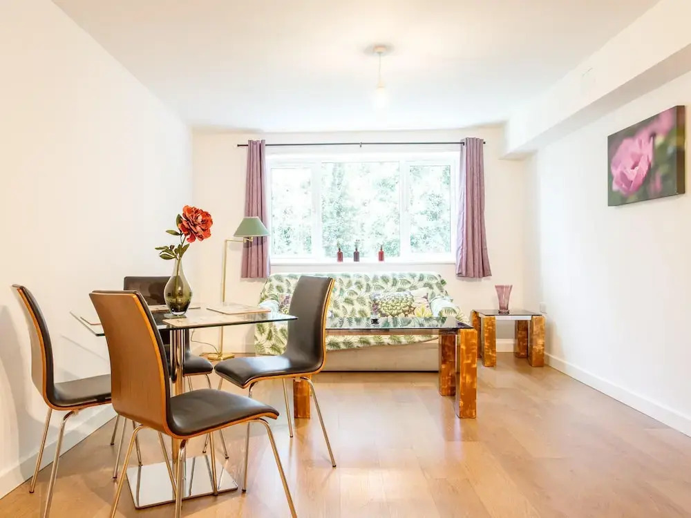 Dartford Serviced Apartment