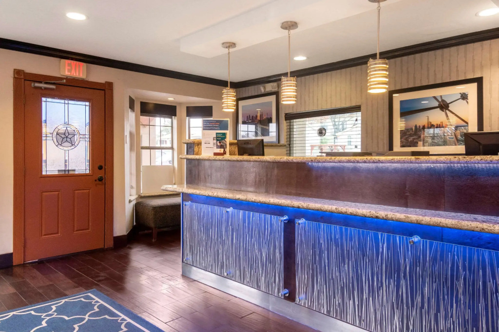 Quality Inn & Suites Dallas-Cityplace