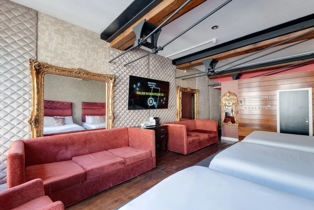 Boutique 56