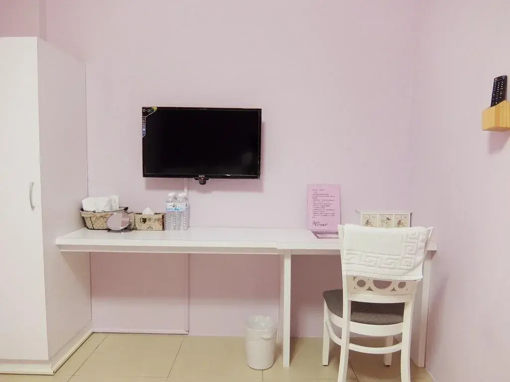 Silent B&B