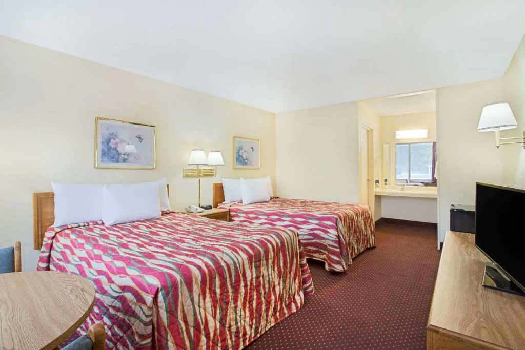 Bristol Parkway inn