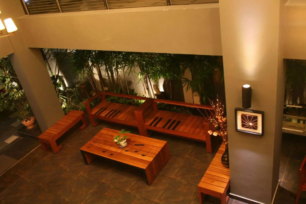 Silom Forest Exclusive Residence