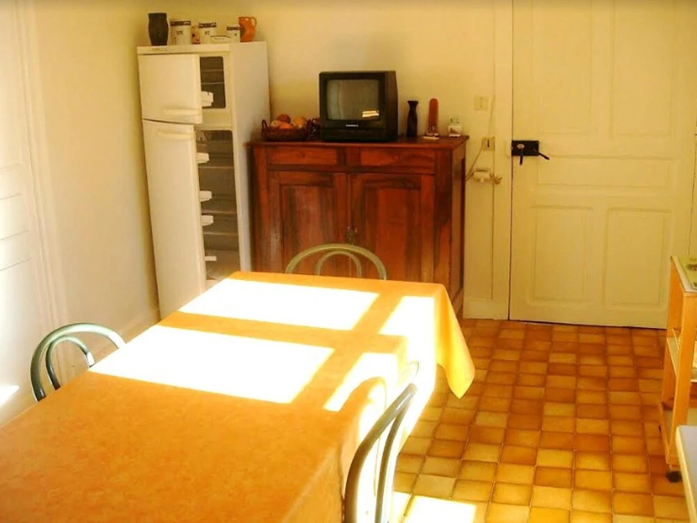 Apartment With one Bedroom in Vitrac, With Wifi
