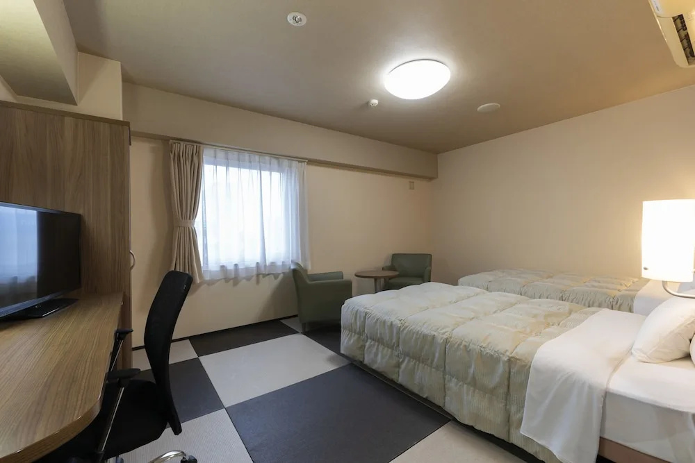 Hotel Econo Tsu Station