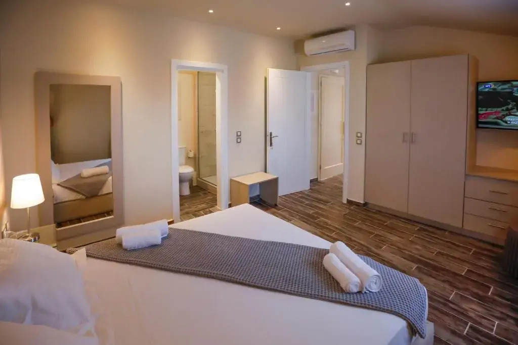 Makris Yialos Apartments