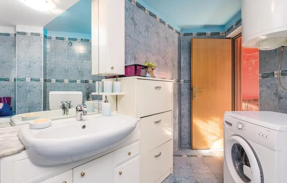 Beautiful Home In Lovran With Wifi