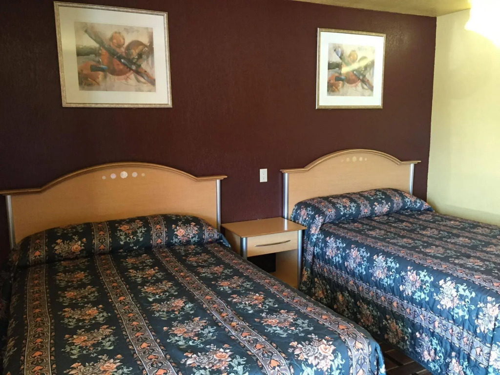 Budget Inn Ada