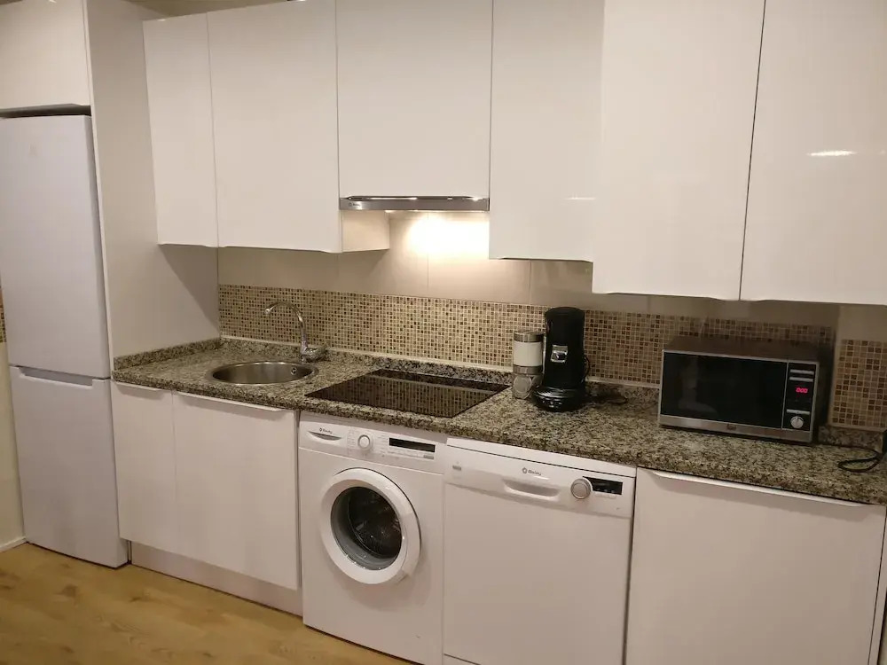 Apartamento espacioso frente al Palacio de Congresos - AA