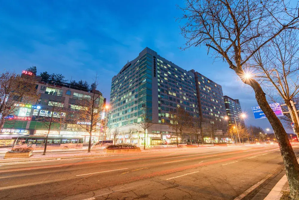 The Uno Residence